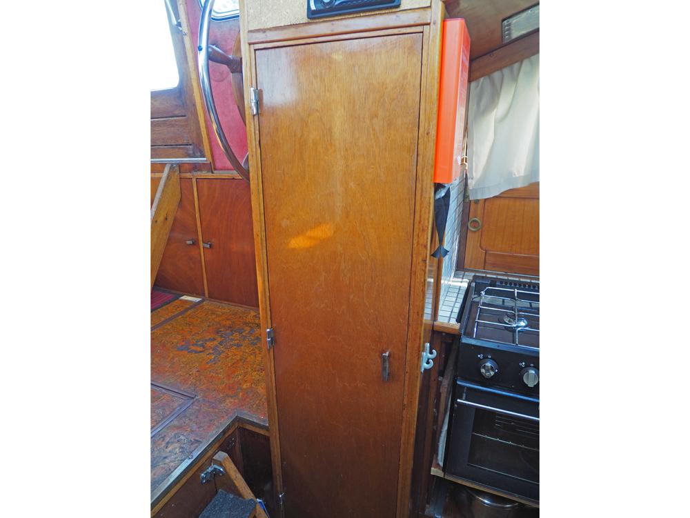 Cabin en avant, H&eacute;bergements